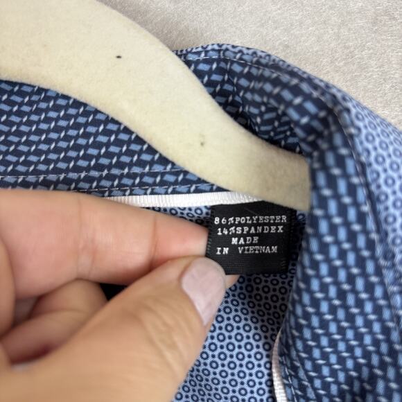 WRK 4 Way Stretch Mens L Button down Long sleeve Blue Dress Shirt 17.5/ L Circle - Picture 4 of 7